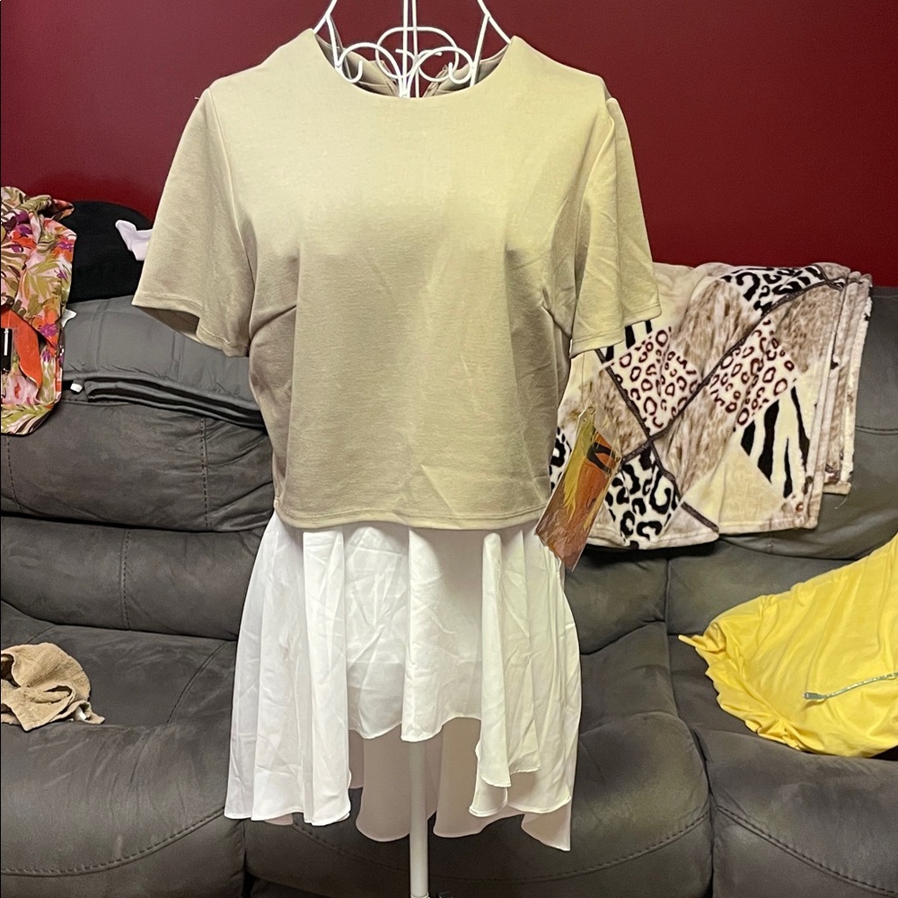 Serena Williams Beige and Black Top
